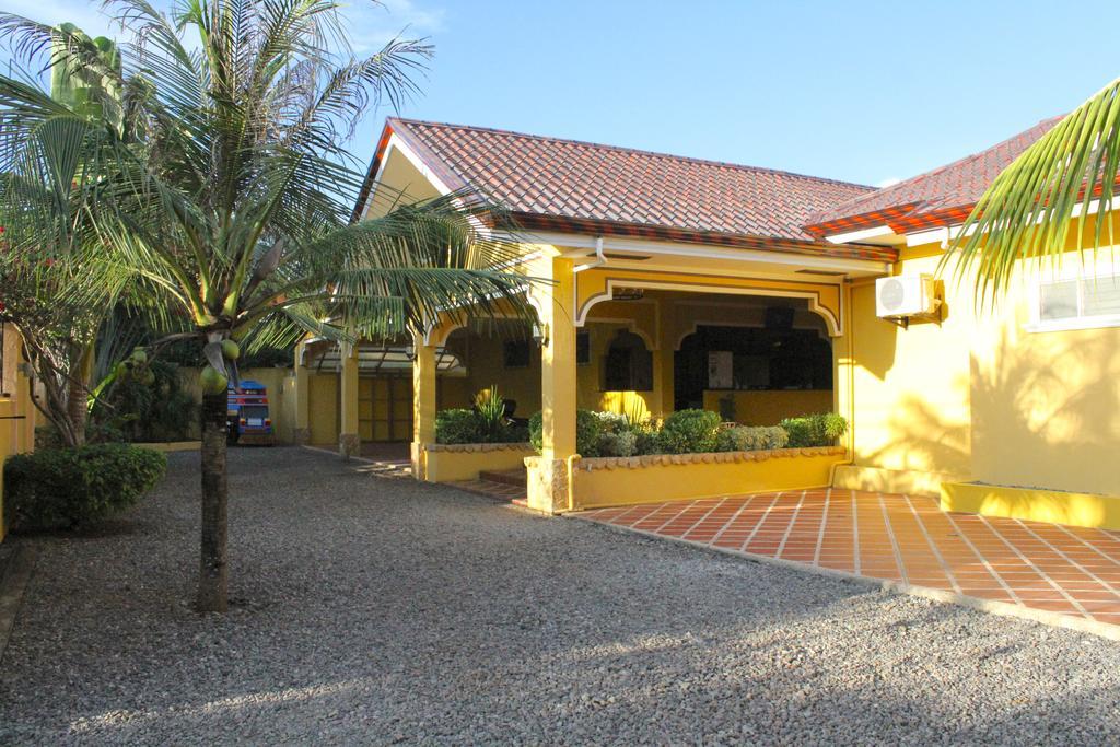 Alona'S Coral Garden Resort (Adults Only) Panglao Exterior photo