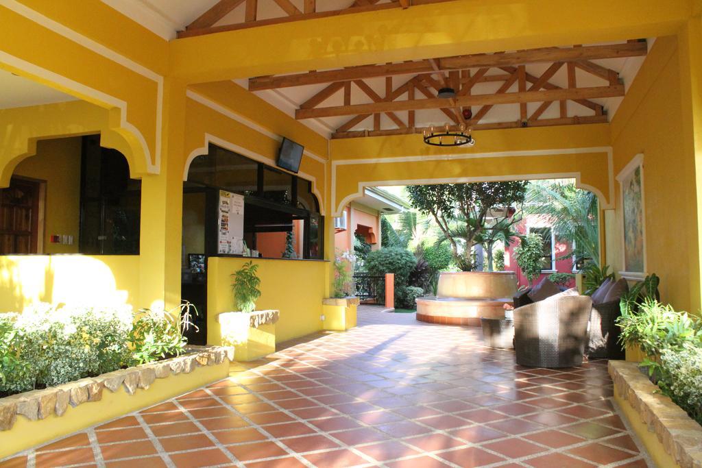 Alona'S Coral Garden Resort (Adults Only) Panglao Exterior photo